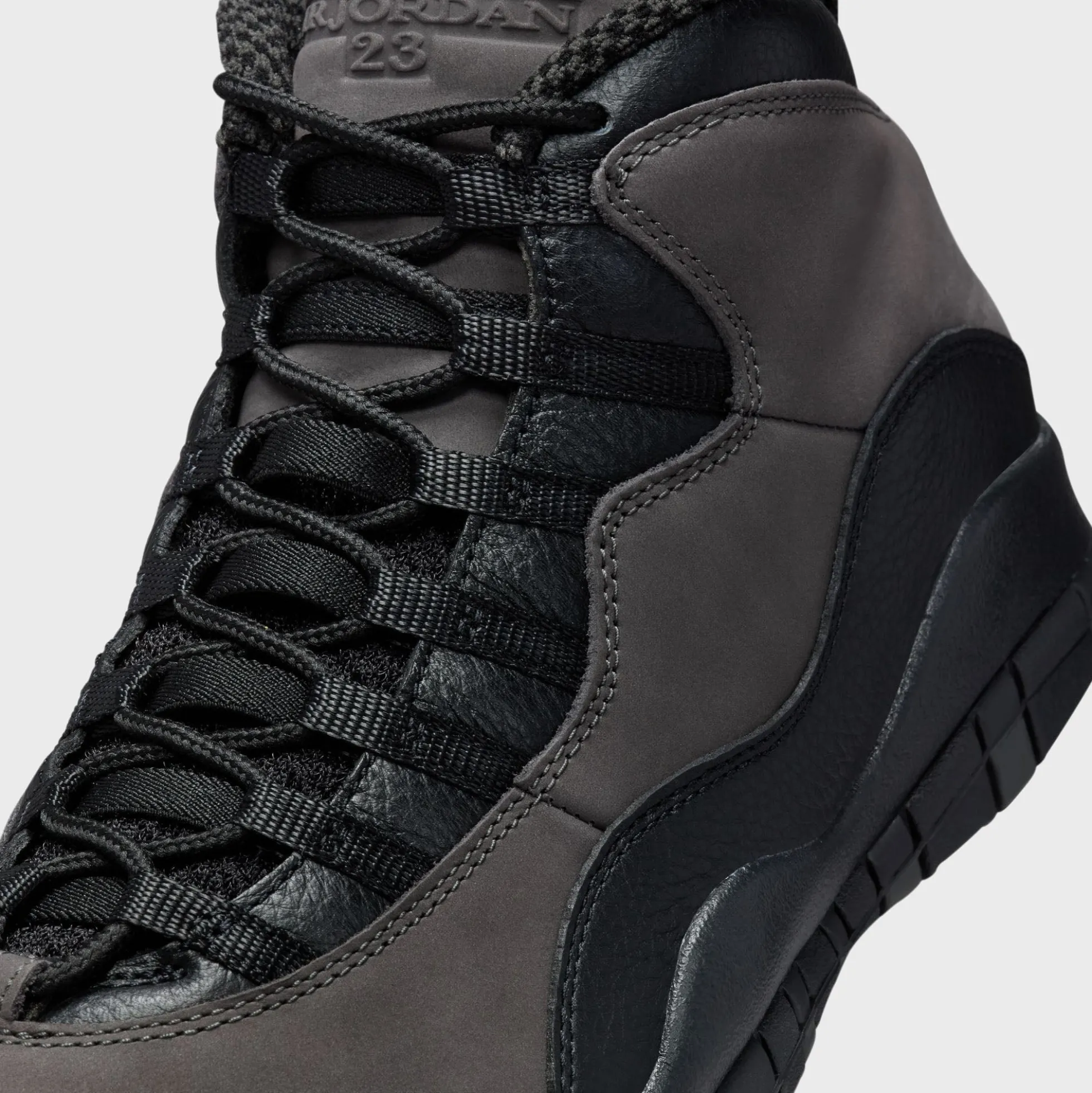 Air 10 Retro