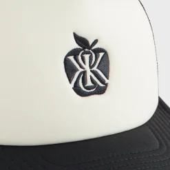 Casquette camionneur Nolan en mousse poly-mousse Kith avec broderie Apple Crest