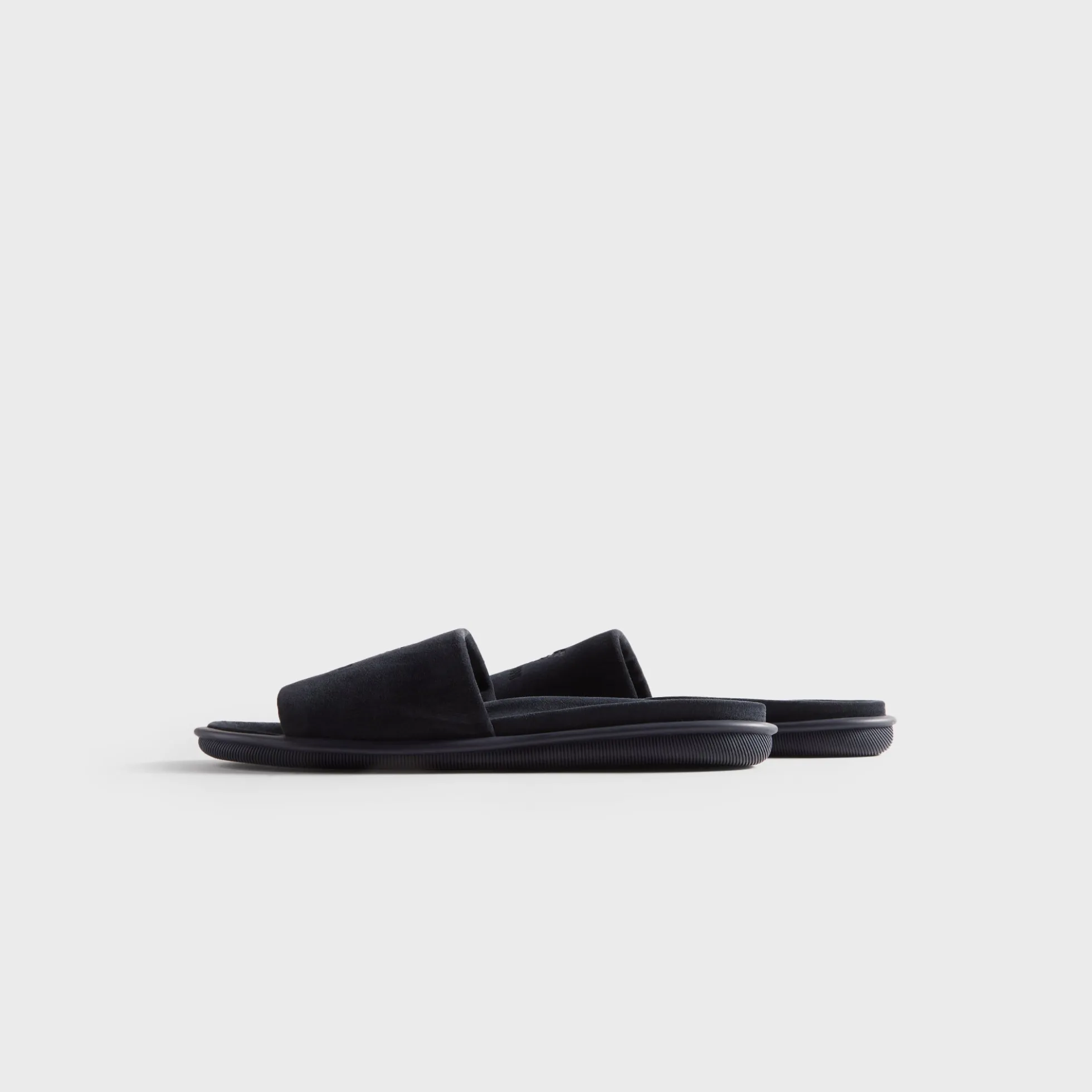 Claquettes en daim Giorgio Armani & Kith