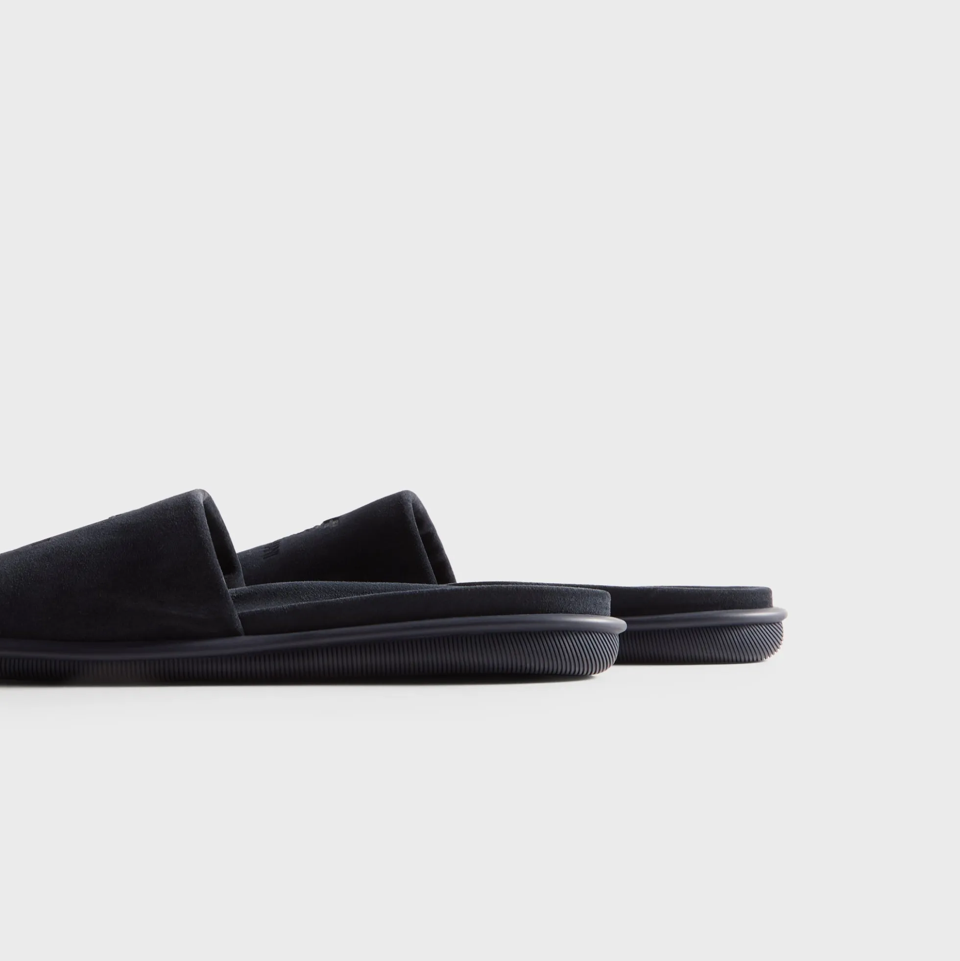 Claquettes en daim Giorgio Armani & Kith