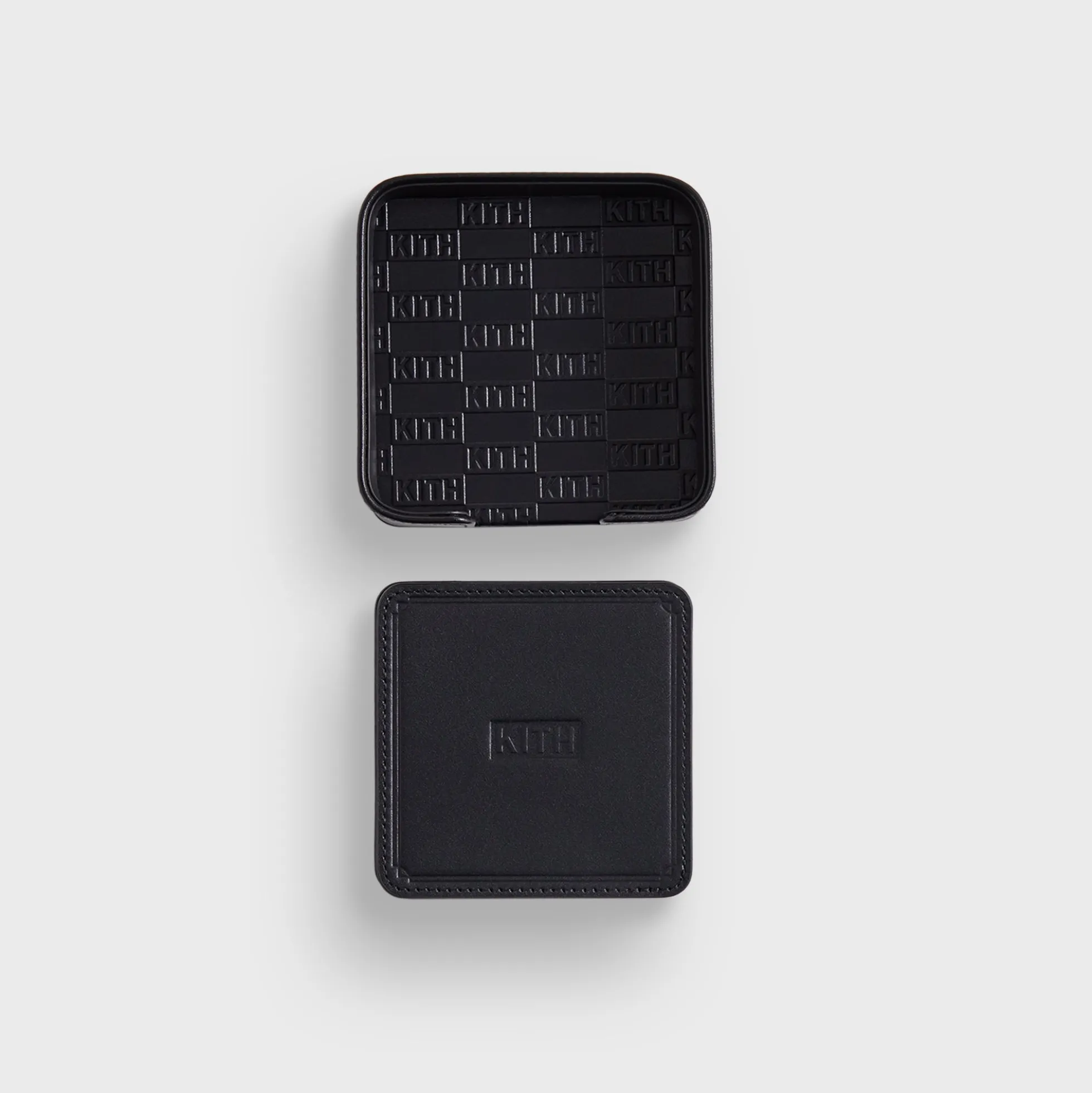 Dessous de verre en cuir monogramme Kith