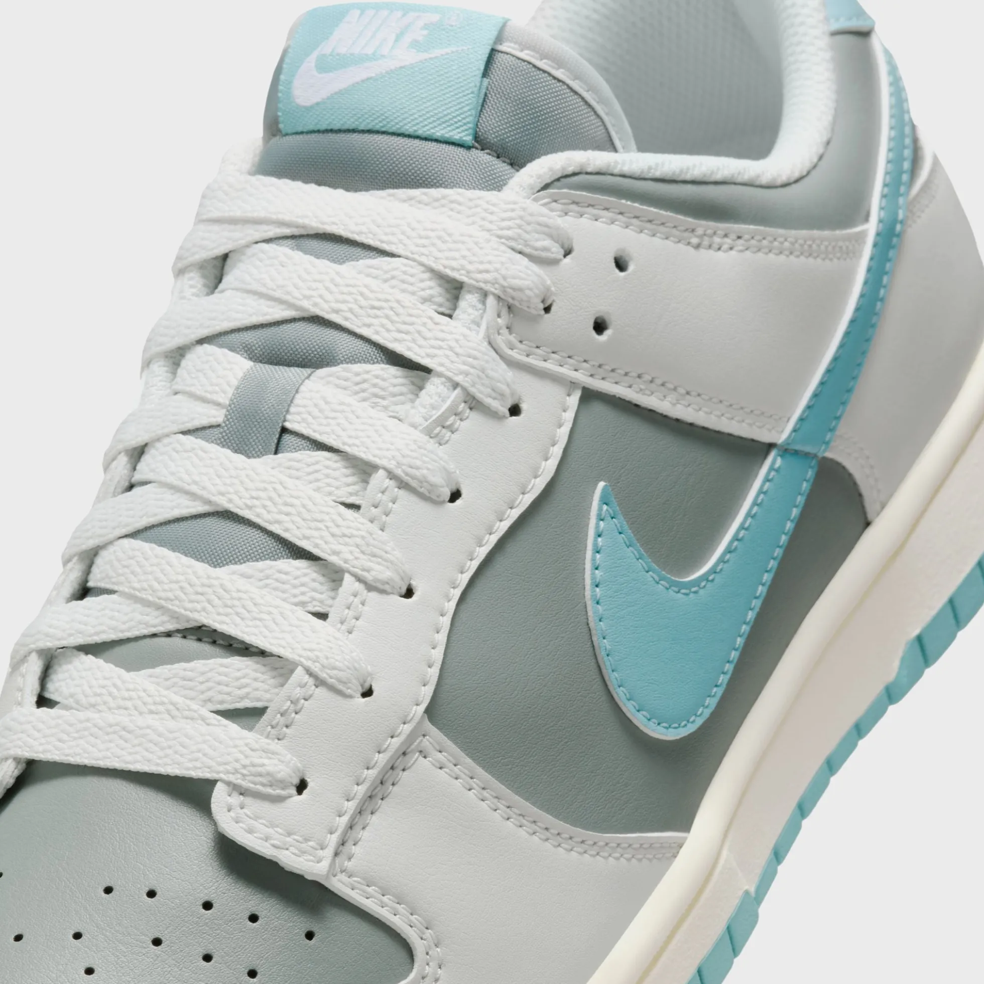 Dunk Low Retro