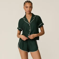 Ensemble de pyjama Kith pour femme avec monogramme et écusson