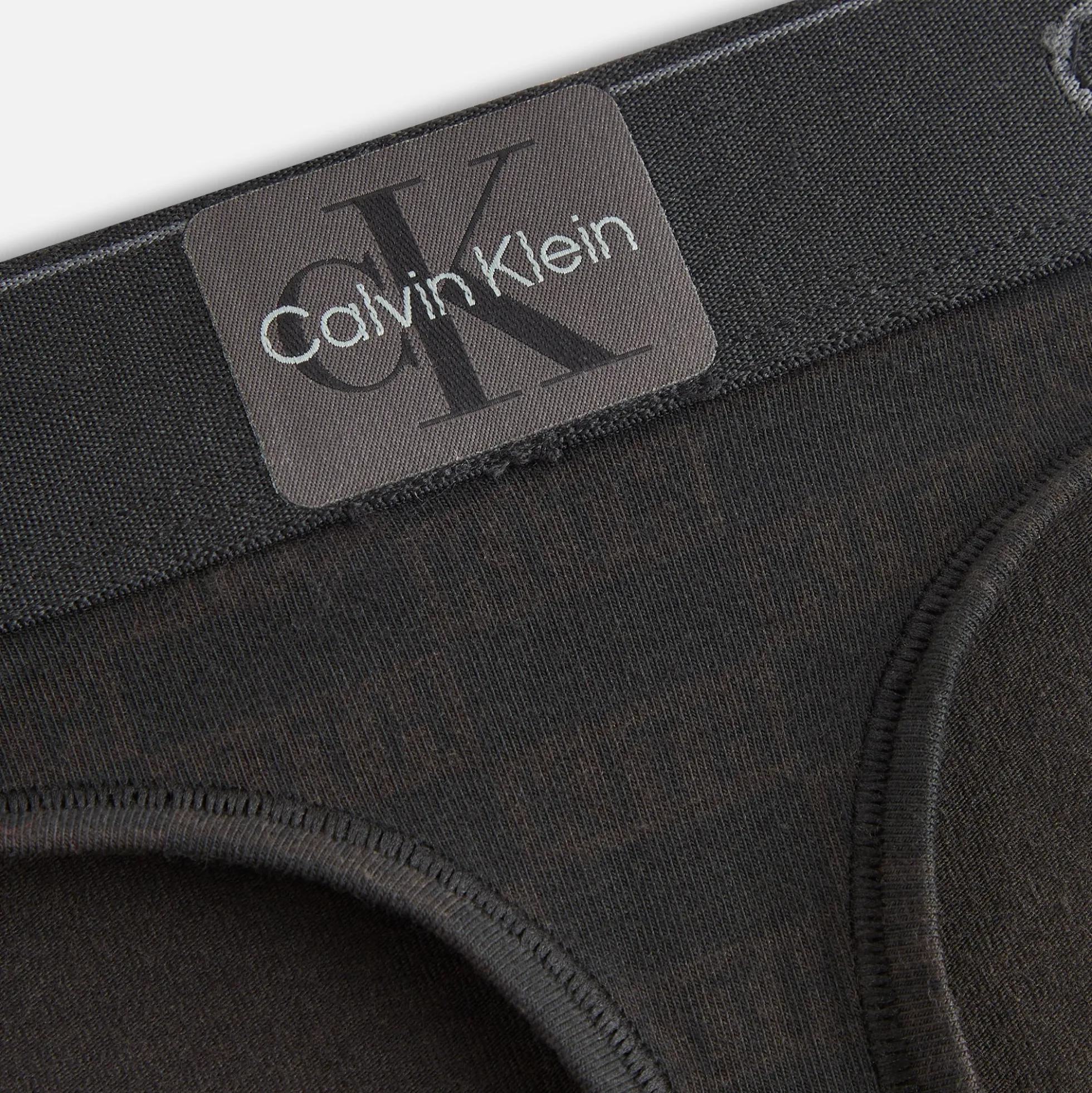 Kith Femmes pour Calvin Klein String