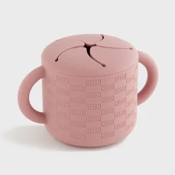 Kith Kids pour Mushie Gobelet à goûter en silicone