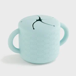 Kith Kids pour Mushie Gobelet à goûter en silicone