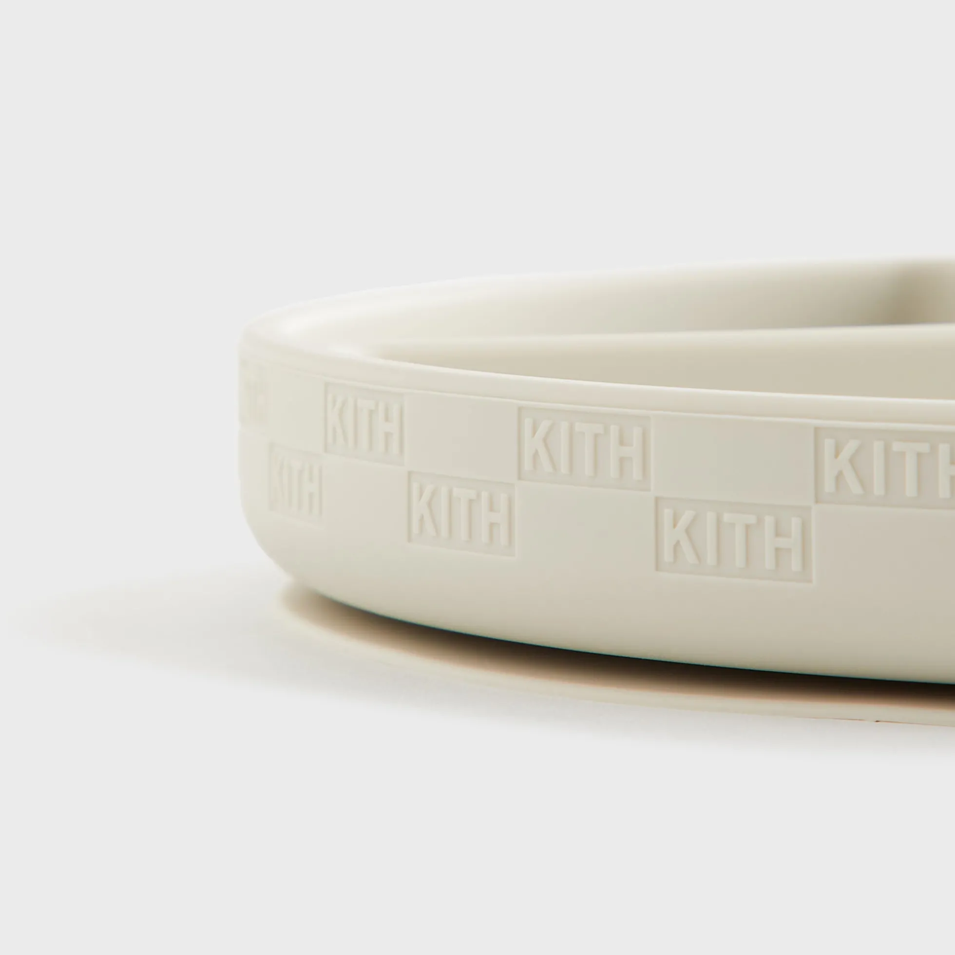 Kith Kids pour Mushie Plaque à ventouse en silicone