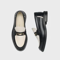 Mocassin