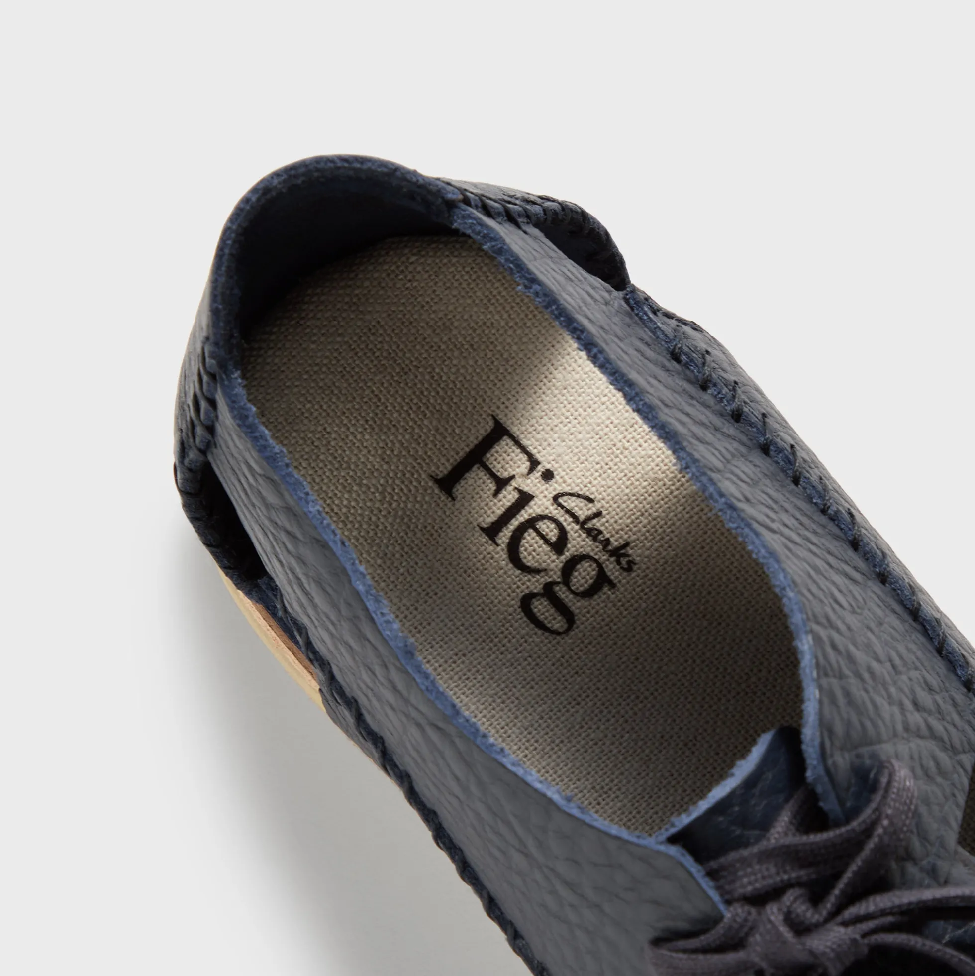 PRE-ORDER | 8th St by Ronnie Fieg for Clarks Originals Ridgevale