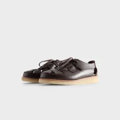 8th St par Ronnie Fieg pour Clarks Originals Ridgevale