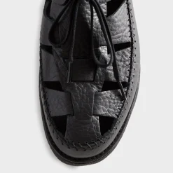 8th St par Ronnie Fieg pour Clarks Originals Ridgevale