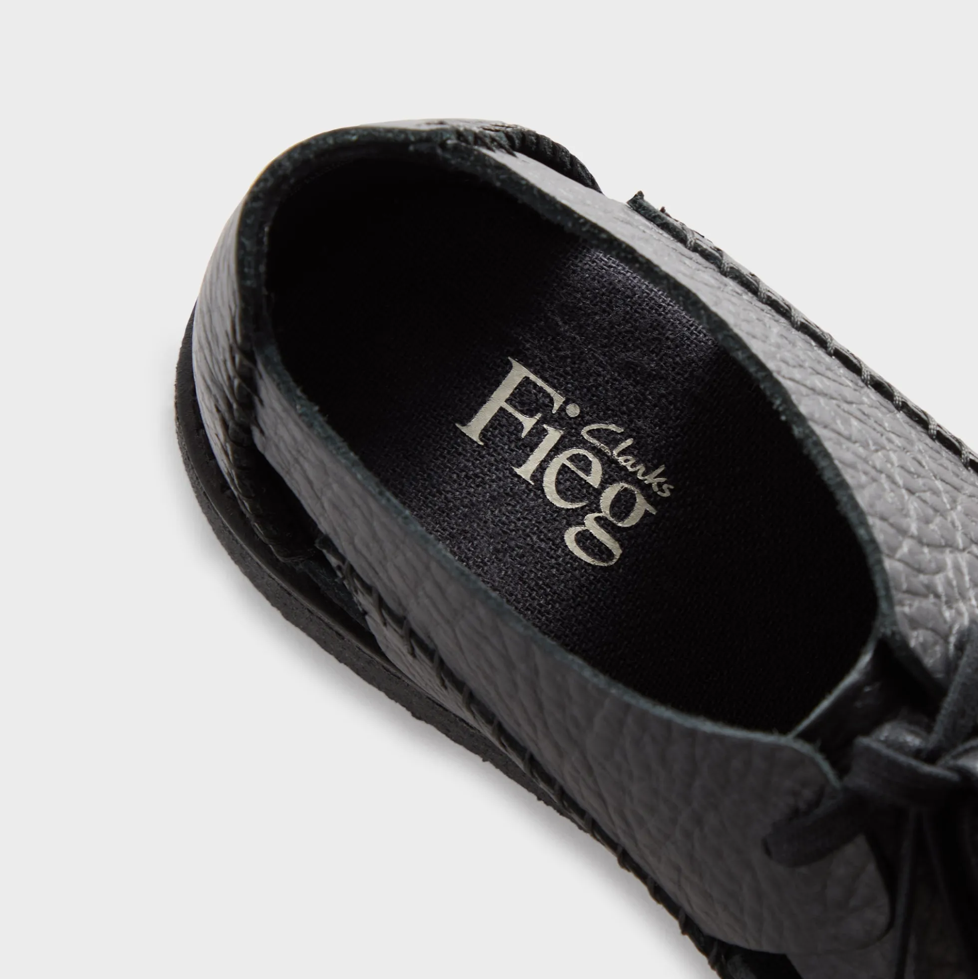 8th St par Ronnie Fieg pour Clarks Originals Ridgevale