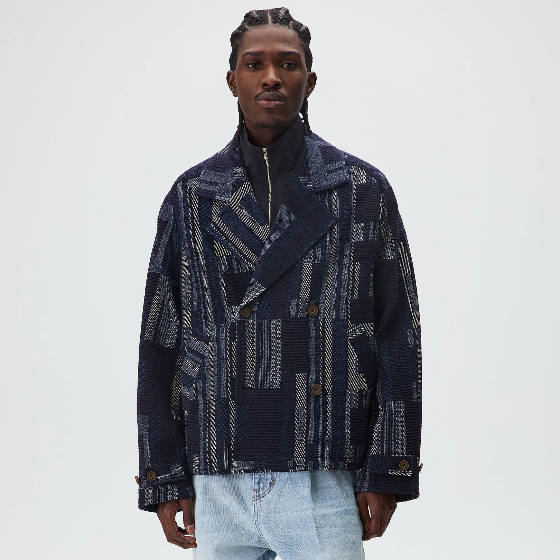 Trench-coat court Kith Everett