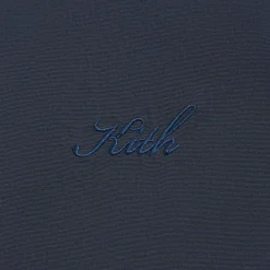 Trench-coat court Kith Everett