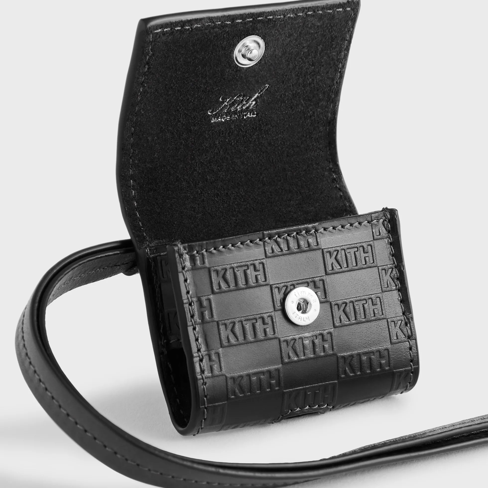Étui pour AirPods Kith Monogram Deboss