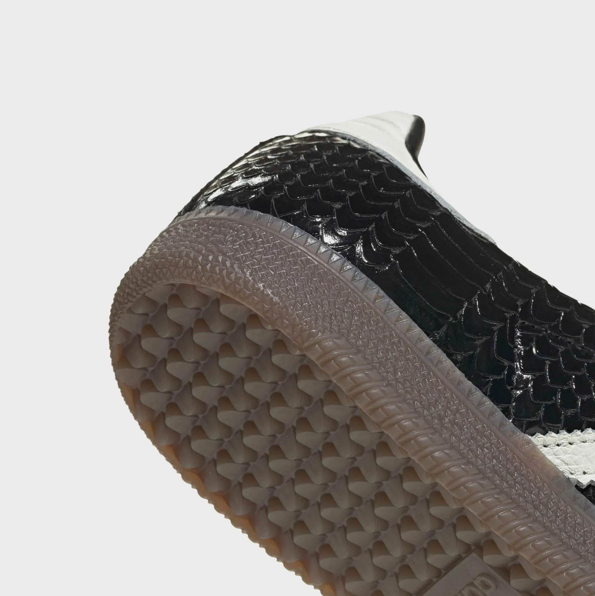 WMNS Samba